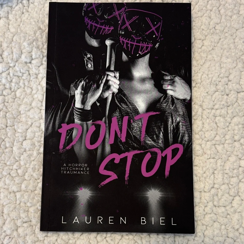 Lauren Biel Horror Book Set - Picture 7 of 8